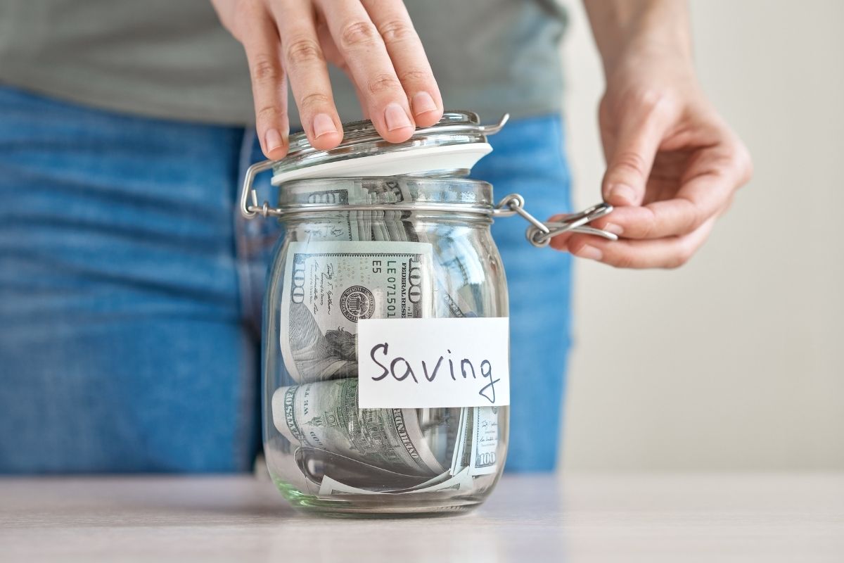 What is a savings account and how does it work?